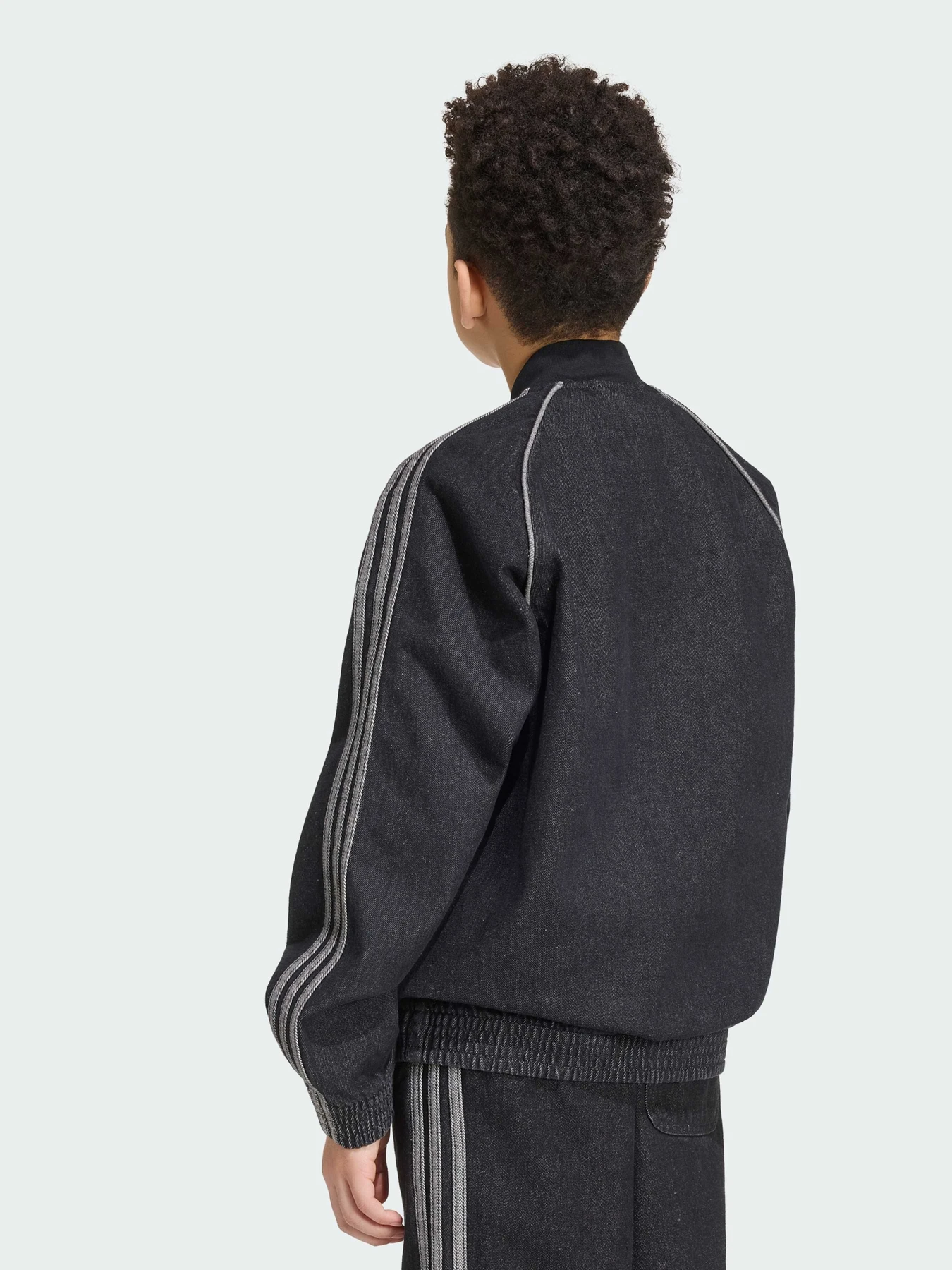 Куртки и дубленки Adidas модель KR9129 Фото
