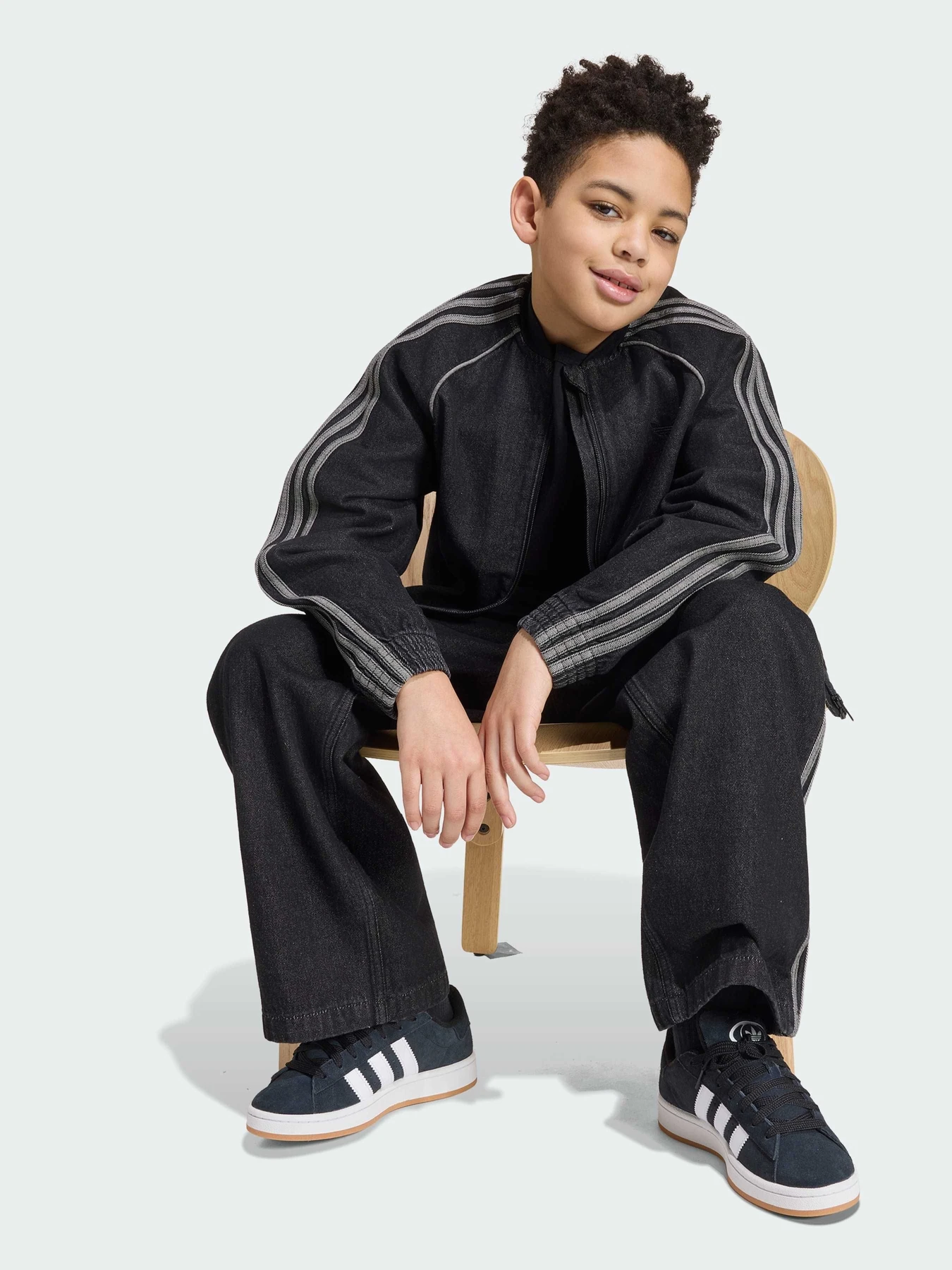 Куртки и дубленки Adidas модель KR9129 Фото