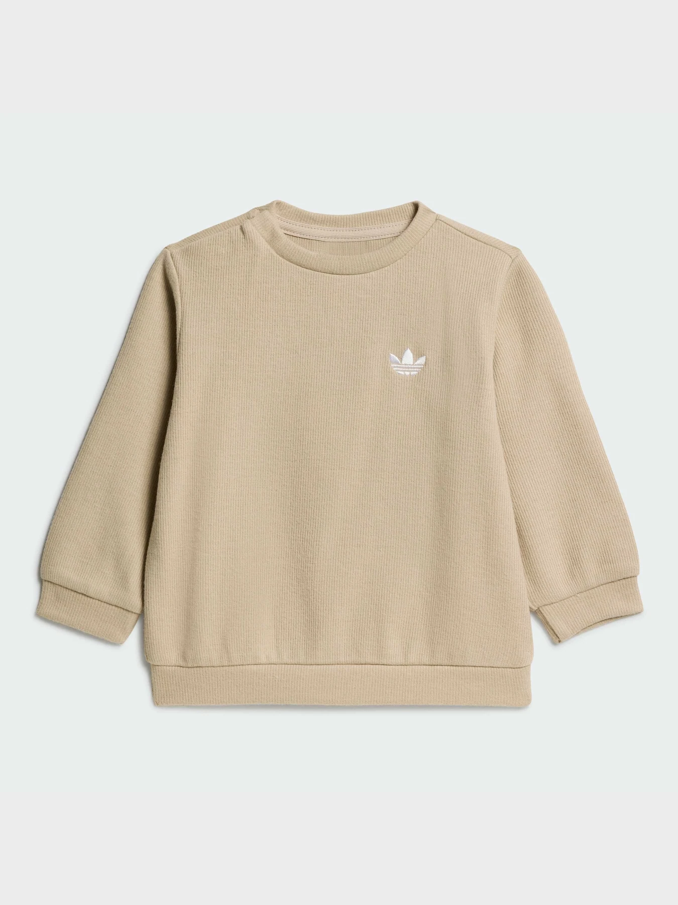 Костюмы Adidas модель KS6546 Костюмы Adidas модель KS6546 Фото