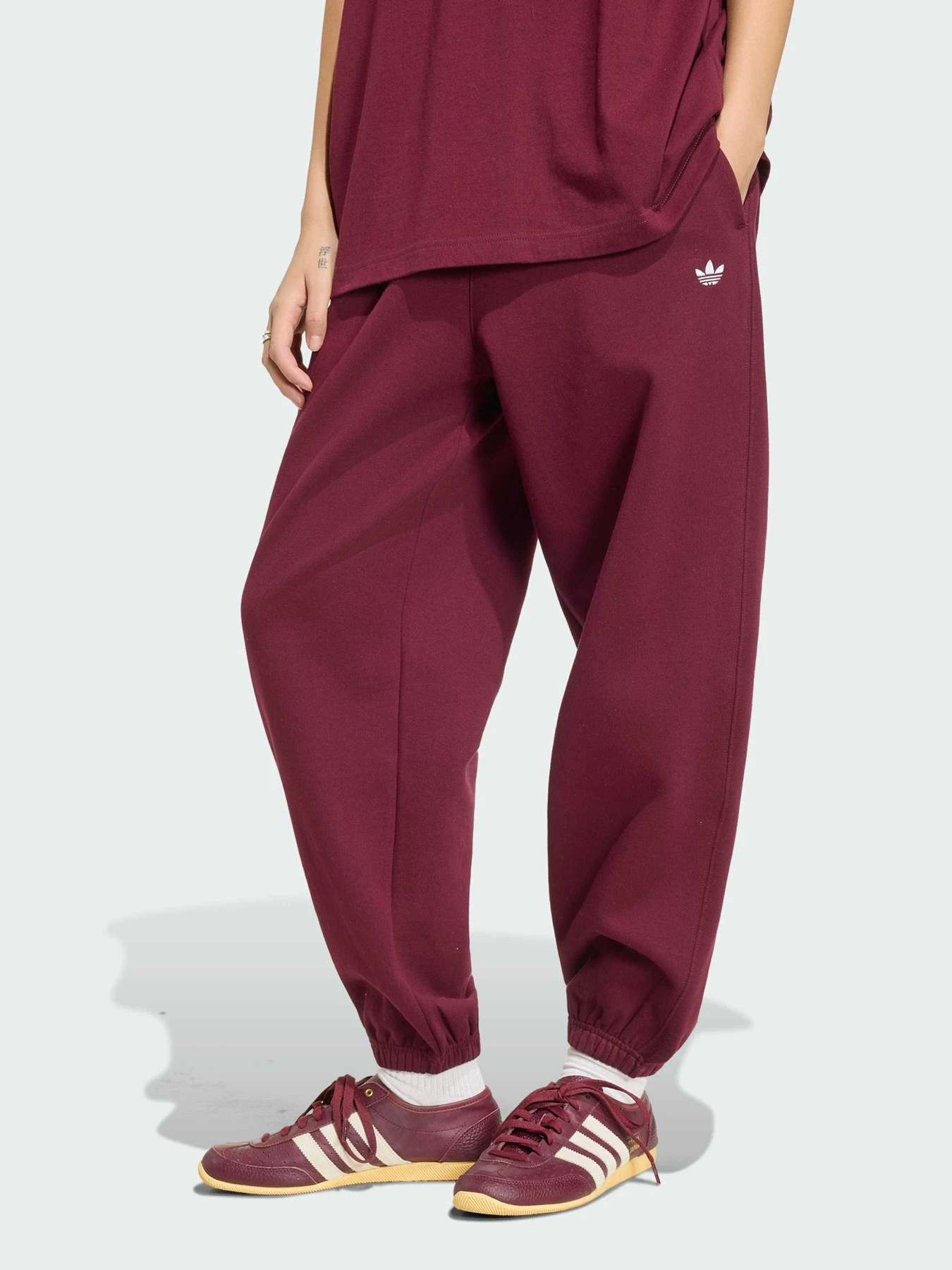 Брюки Adidas Adidas Essentials модель KT2265 Брюки Adidas Adidas Essentials модель KT2265 Фото
