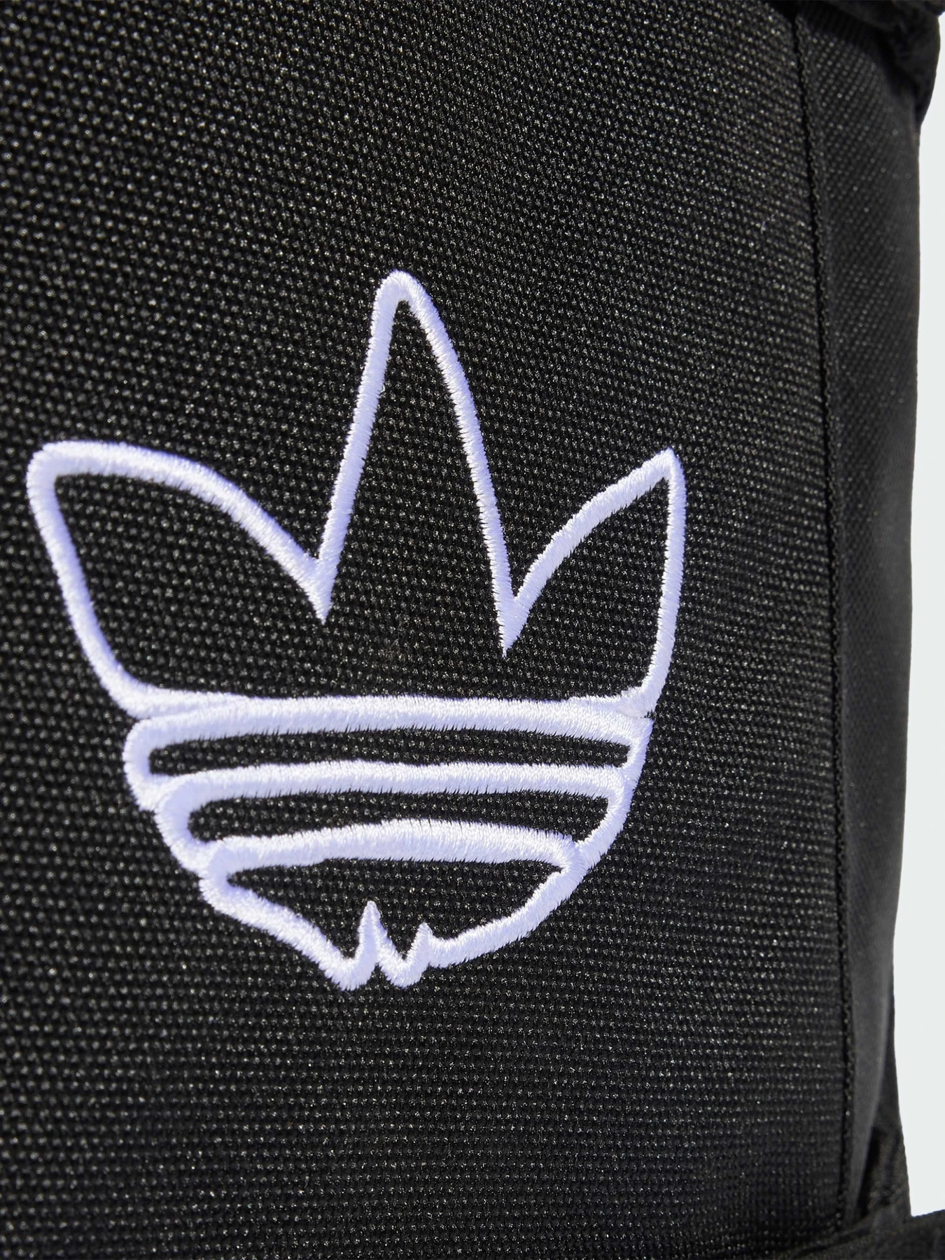 Рюкзаки Adidas модель KS9295 Рюкзаки Adidas модель KS9295 Фото