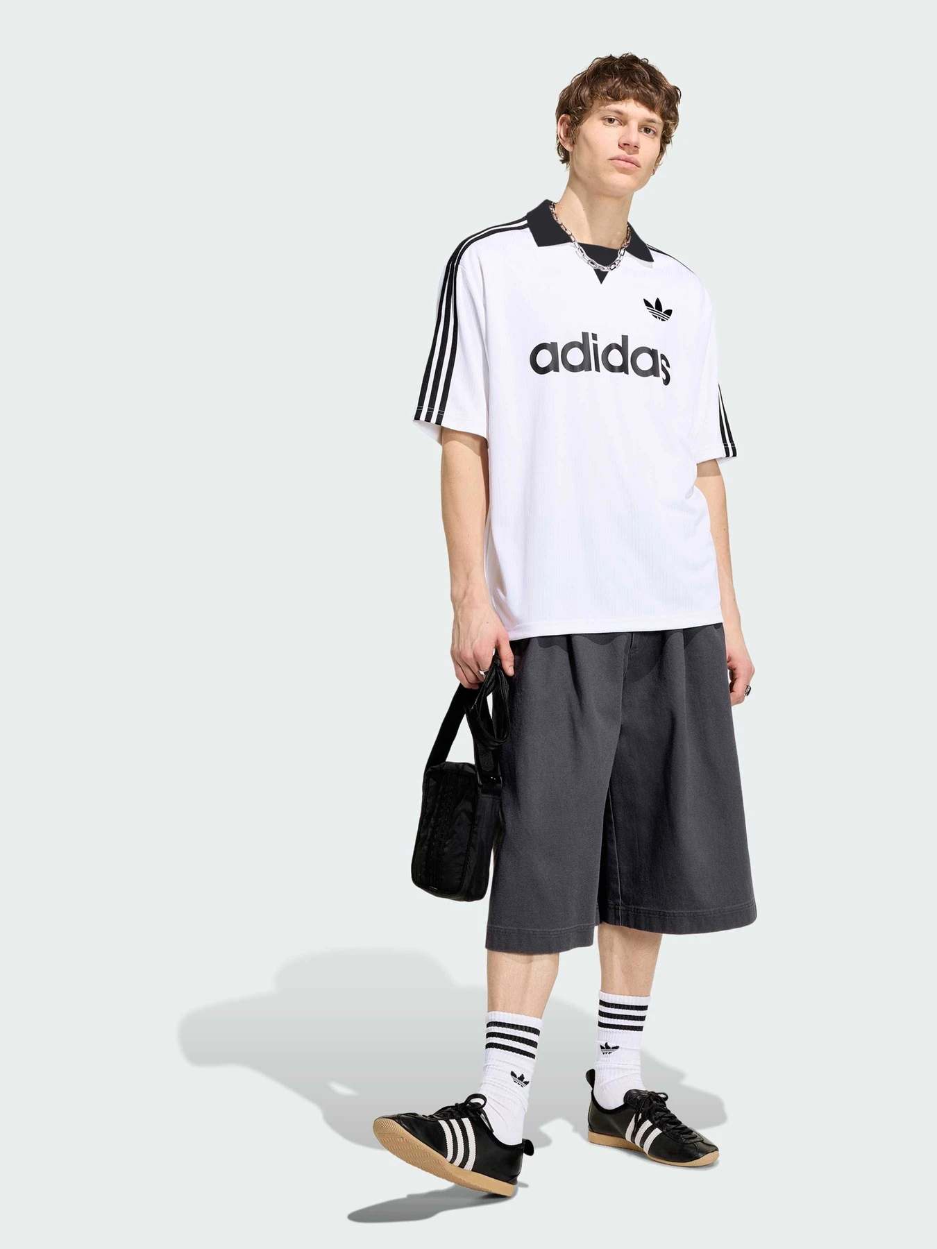 Футболки і поло Adidas Adicolor модель KW5994 Футболки і поло Adidas Adicolor модель KW5994 Фото