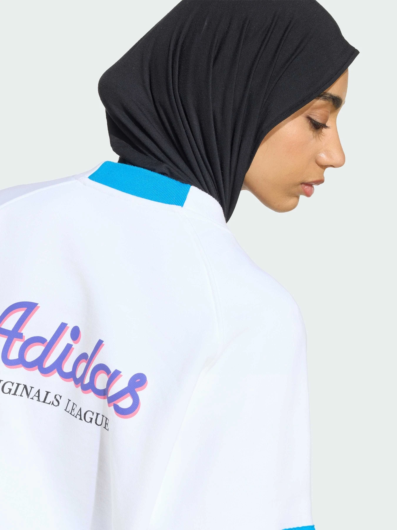 Худи и свитшоты Adidas модель KS9209 Худи и свитшоты Adidas модель KS9209 Фото