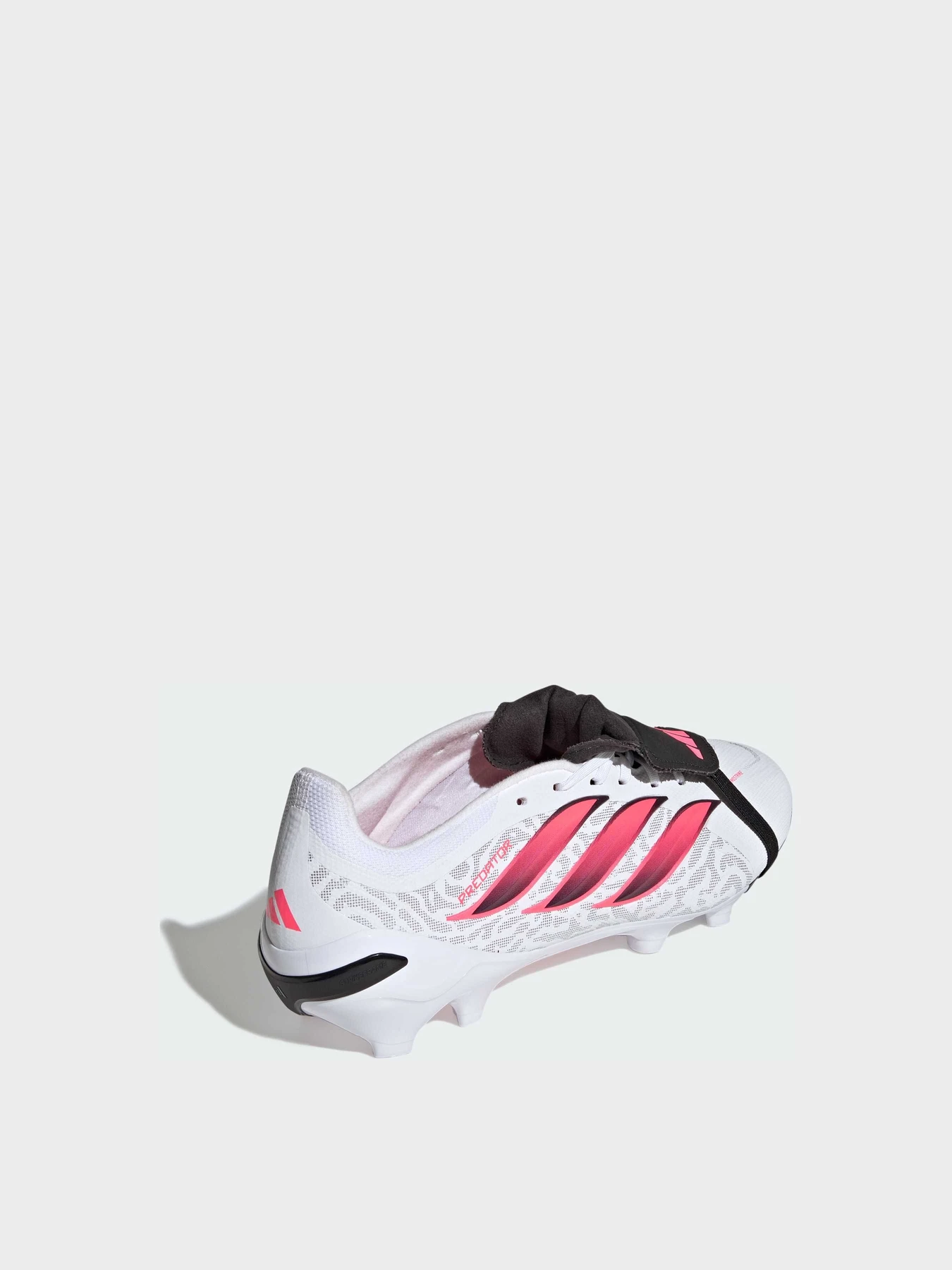 Кроссовки Adidas Predator модель JP6278 Кроссовки Adidas Predator модель JP6278 Фото