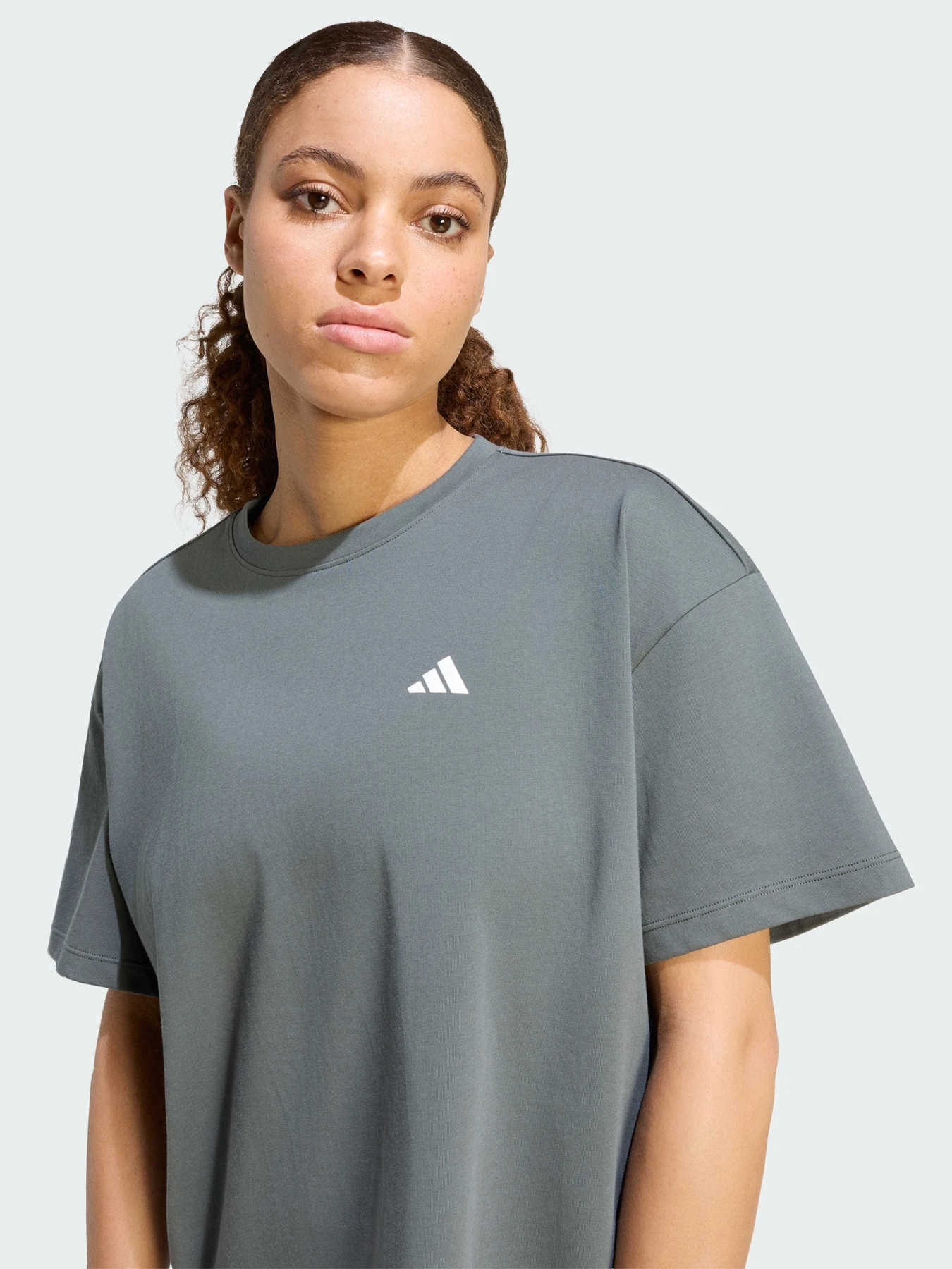 Футболки і поло Adidas Adidas Essentials модель KQ8394 Футболки і поло Adidas Adidas Essentials модель KQ8394 Фото
