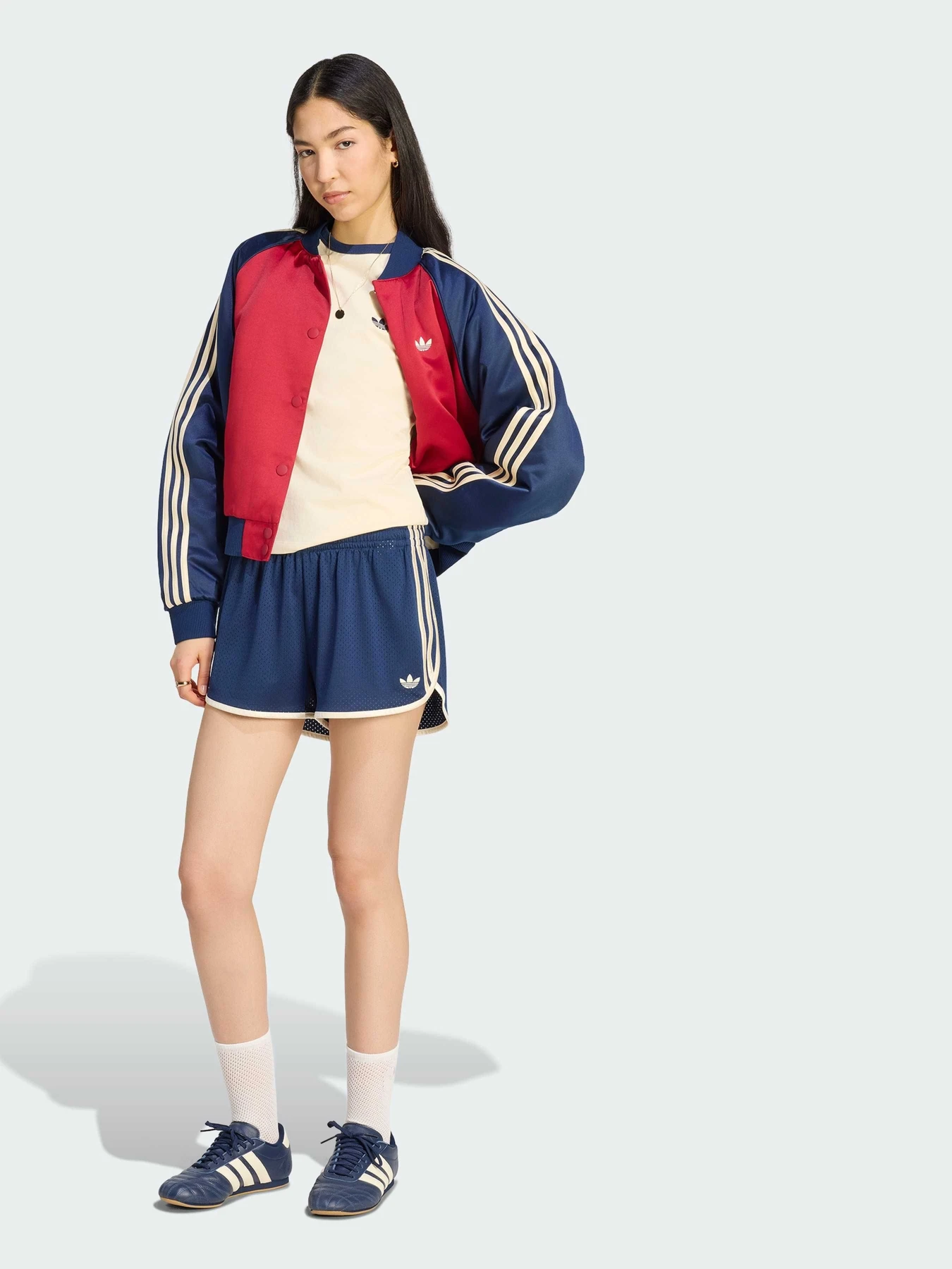 Футболки и поло Adidas Adicolor модель KS4697 Футболки и поло Adidas Adicolor модель KS4697 Фото