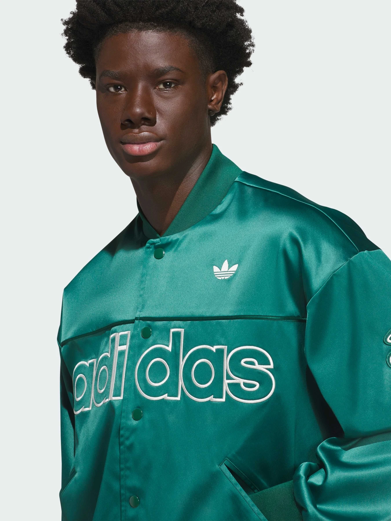 Куртки та дублянки Adidas модель IA2398 Куртки та дублянки Adidas модель IA2398 Фото