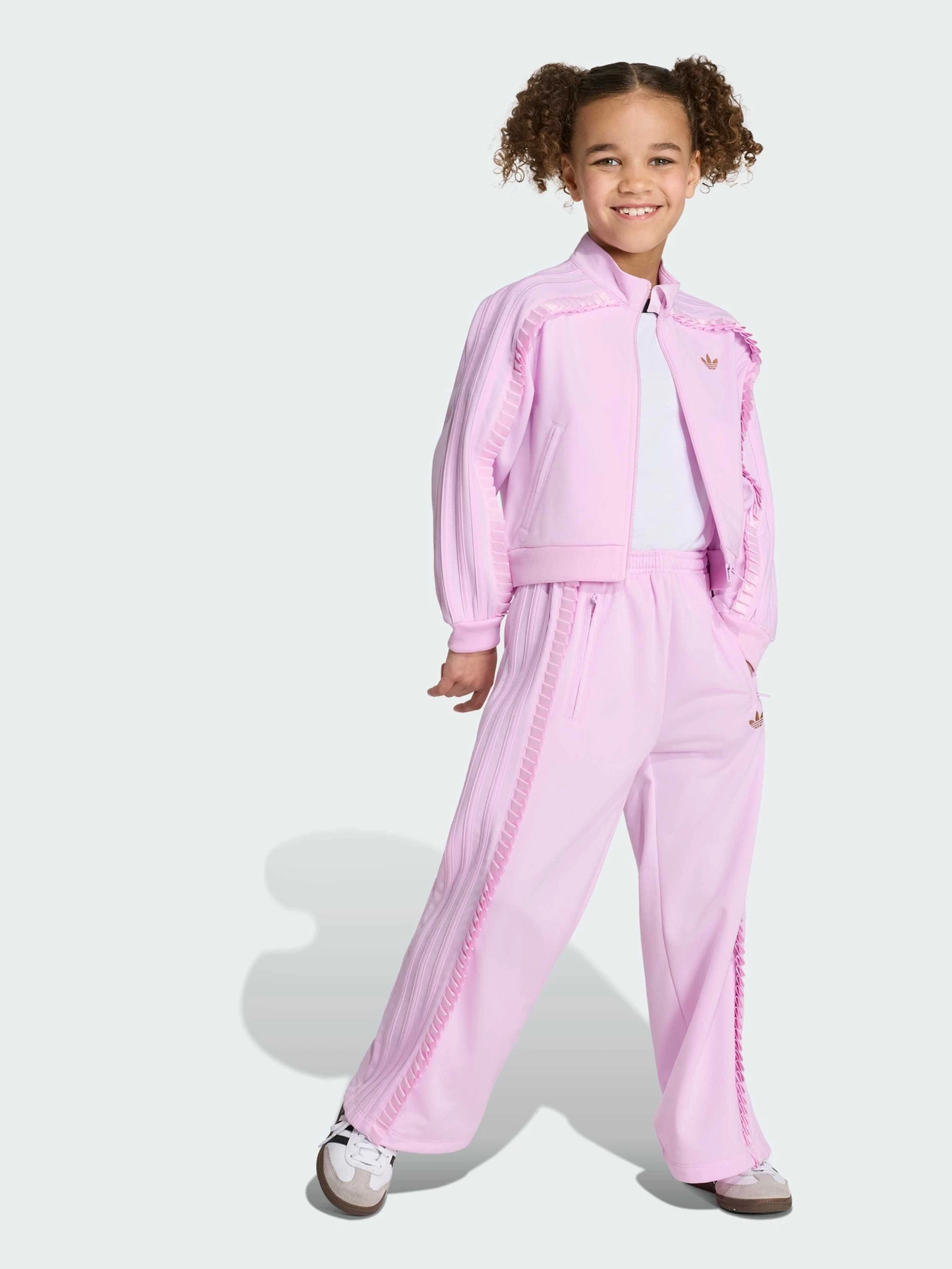 Костюмы Adidas модель KR6592 Костюмы Adidas модель KR6592 Фото