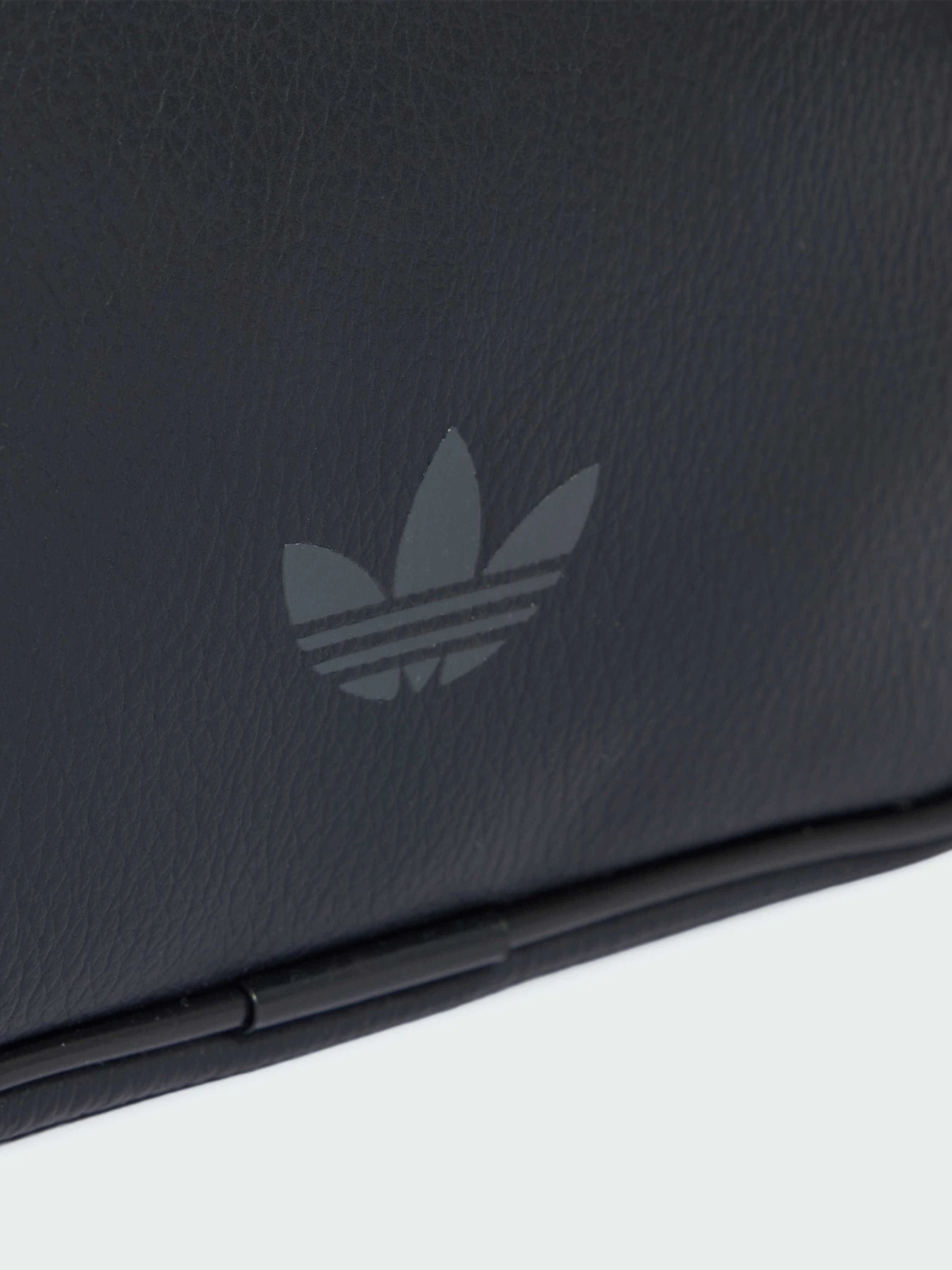 Сумки Adidas Adicolor модель KS6908 Сумки Adidas Adicolor модель KS6908 Фото