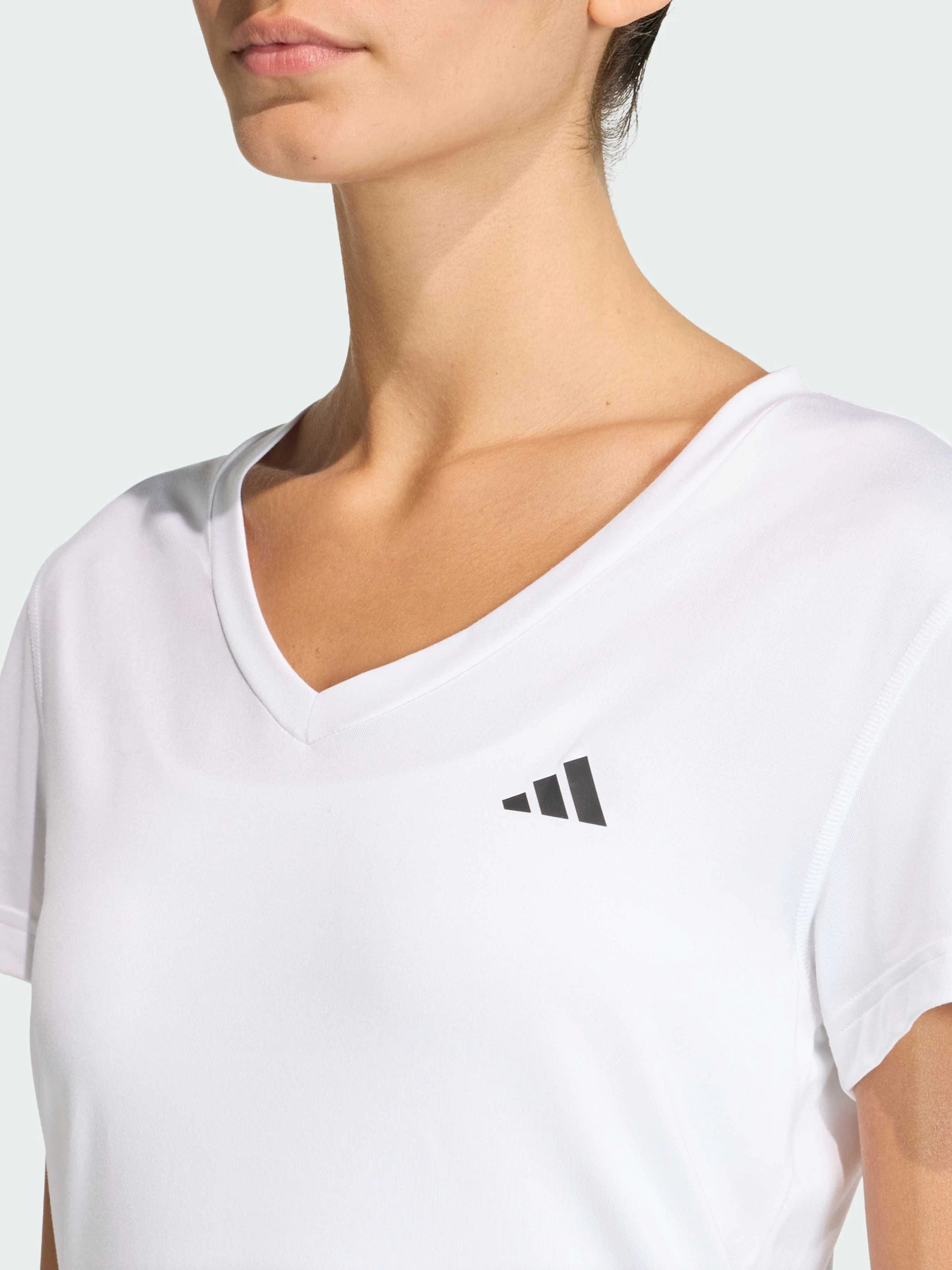 Футболки і поло Adidas Adidas Essentials модель KB9595 Футболки і поло Adidas Adidas Essentials модель KB9595 Фото