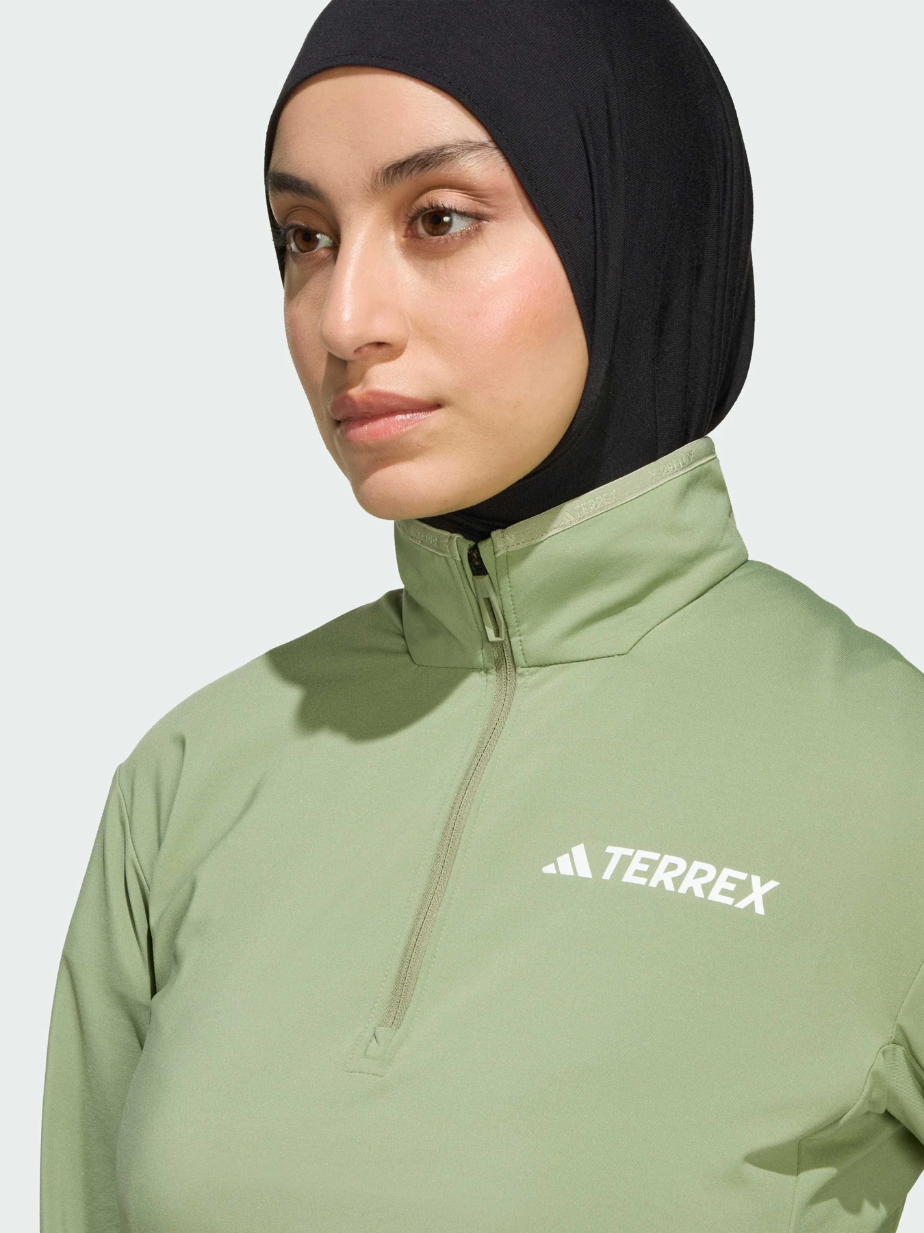 Худи и свитшоты Adidas модель KB2211 Худи и свитшоты Adidas модель KB2211 Фото