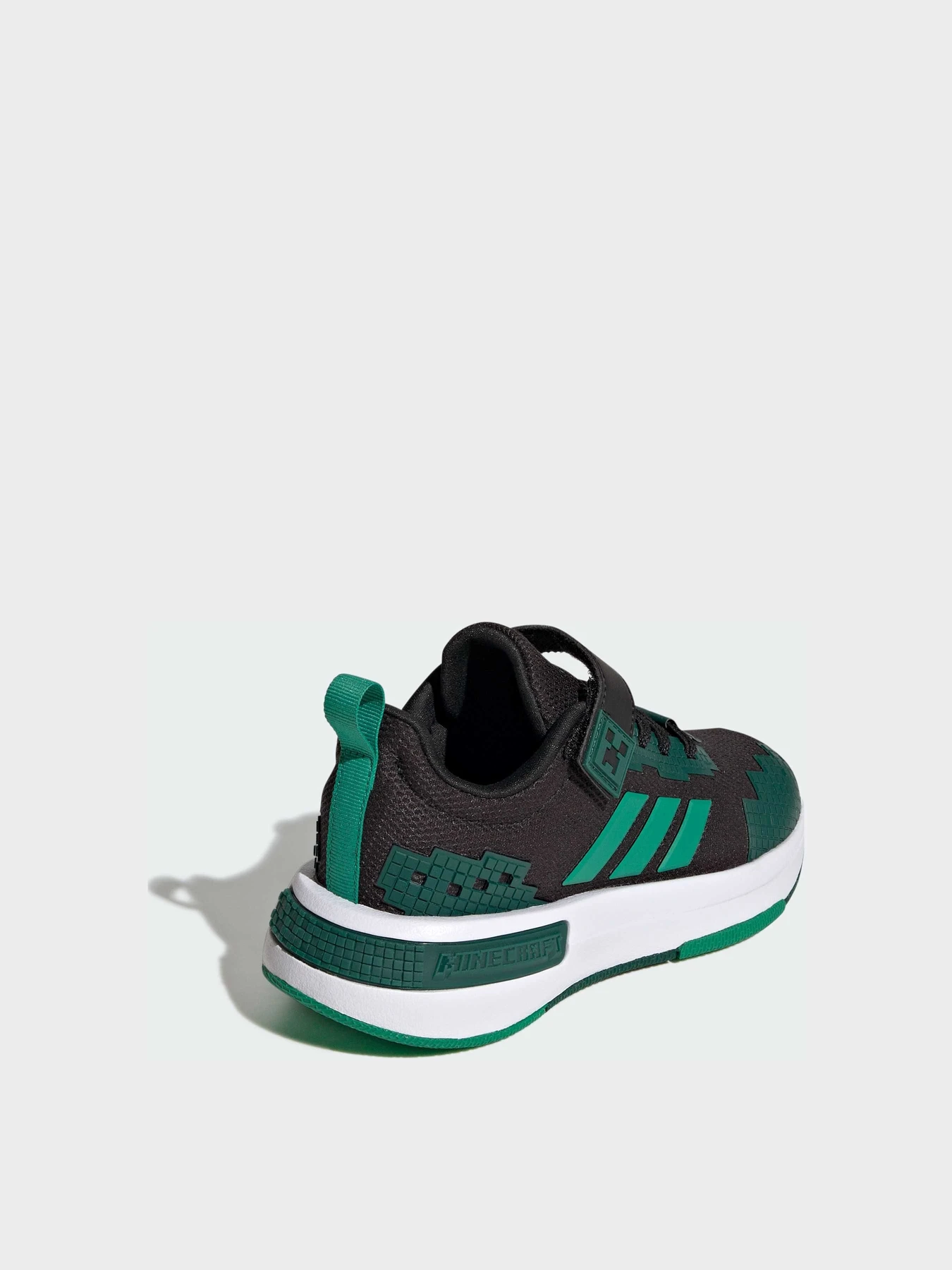 Кроссовки Adidas модель KK4642 Кроссовки Adidas модель KK4642 Фото