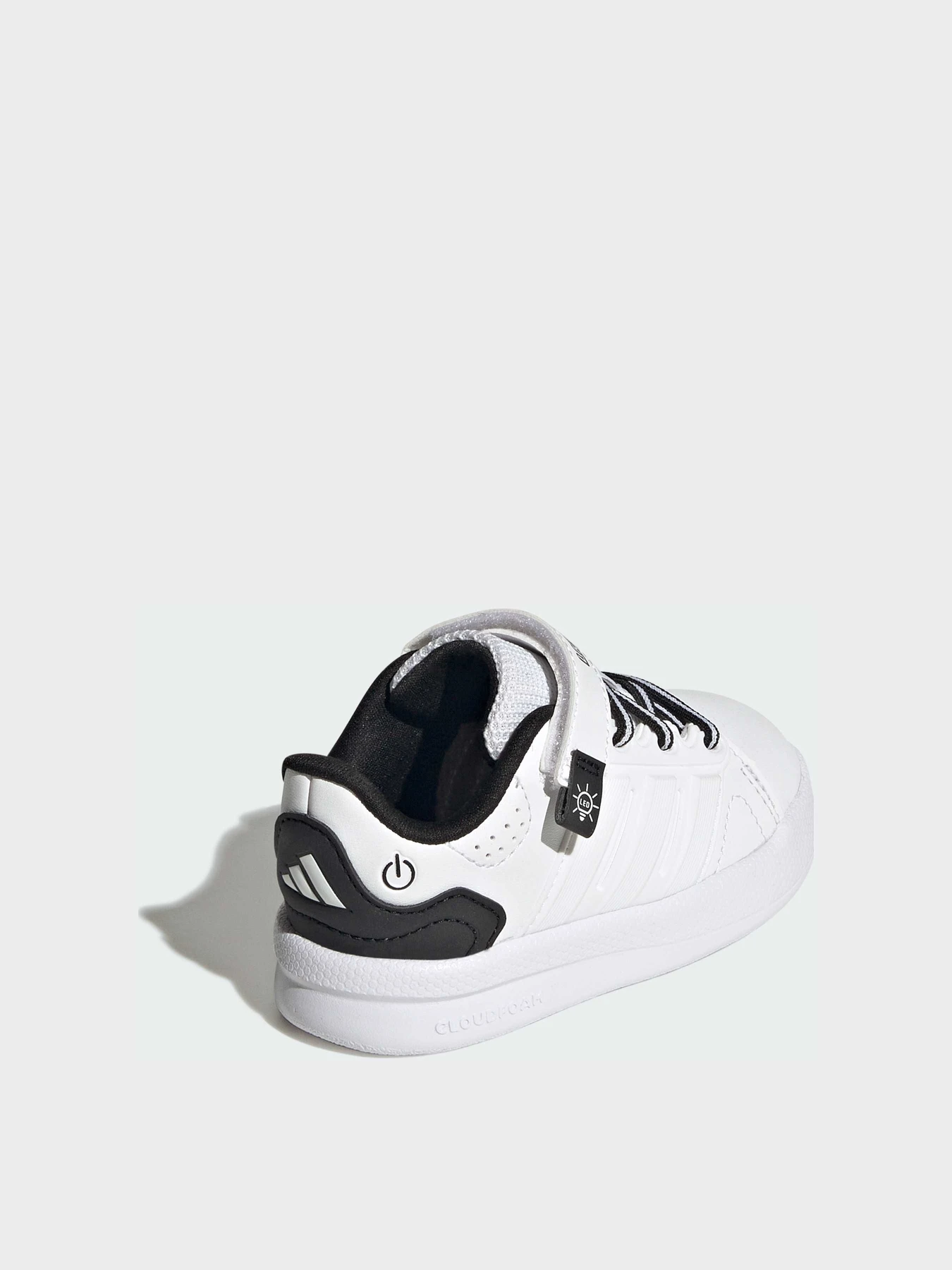 Кросівки Adidas модель KJ7000 Фото