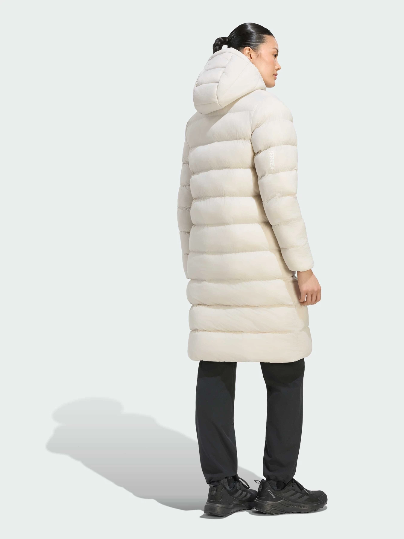 Куртки та дублянки Adidas модель KY2707 Фото
