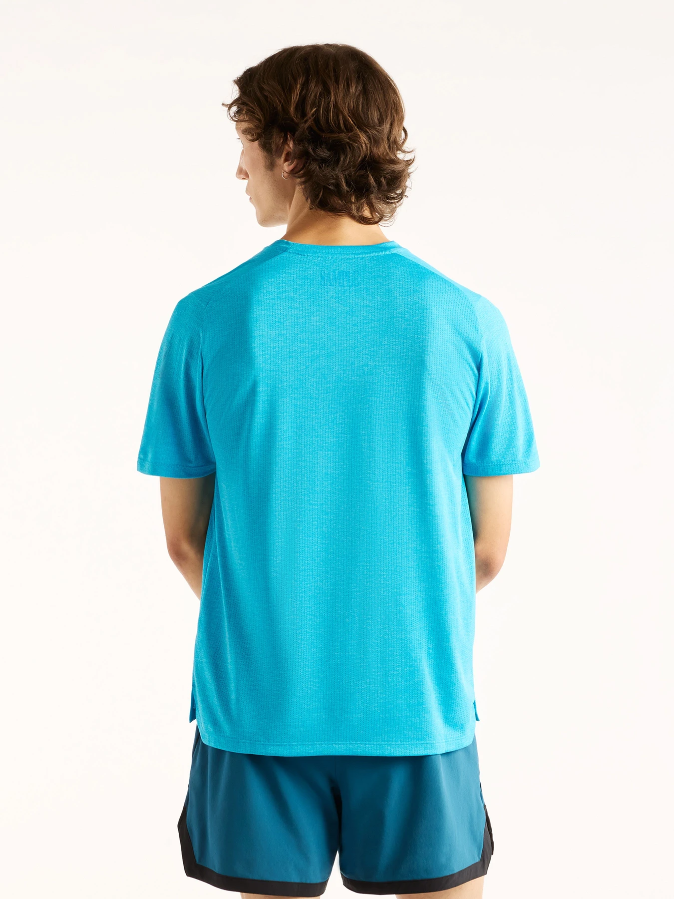Футболки и поло New Balance RC Essential модель MT41253ATD Футболки и поло New Balance RC Essential модель MT41253ATD Фото