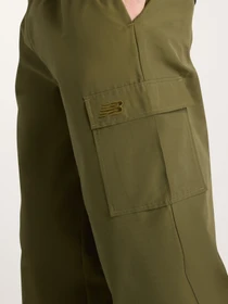 Штани New Balance Woven Cargo модель MB62R0FVAAO Фото
