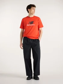 Штани New Balance Woven Cargo модель MB62R0FVBK Фото