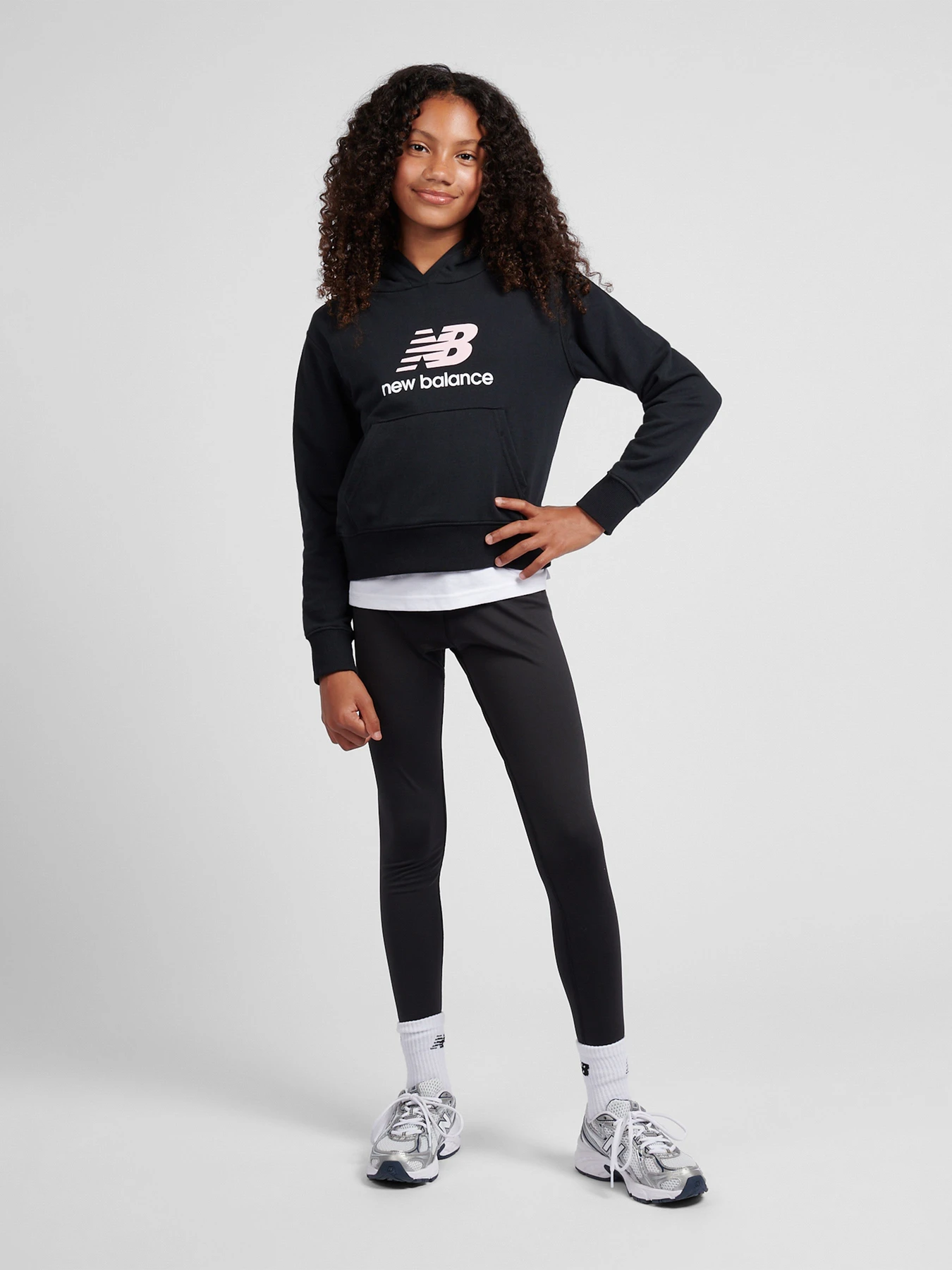 Худи и свитшоты New Balance BB Stacked Logo модель LAKG0270BK Худи и свитшоты New Balance BB Stacked Logo модель LAKG0270BK Фото