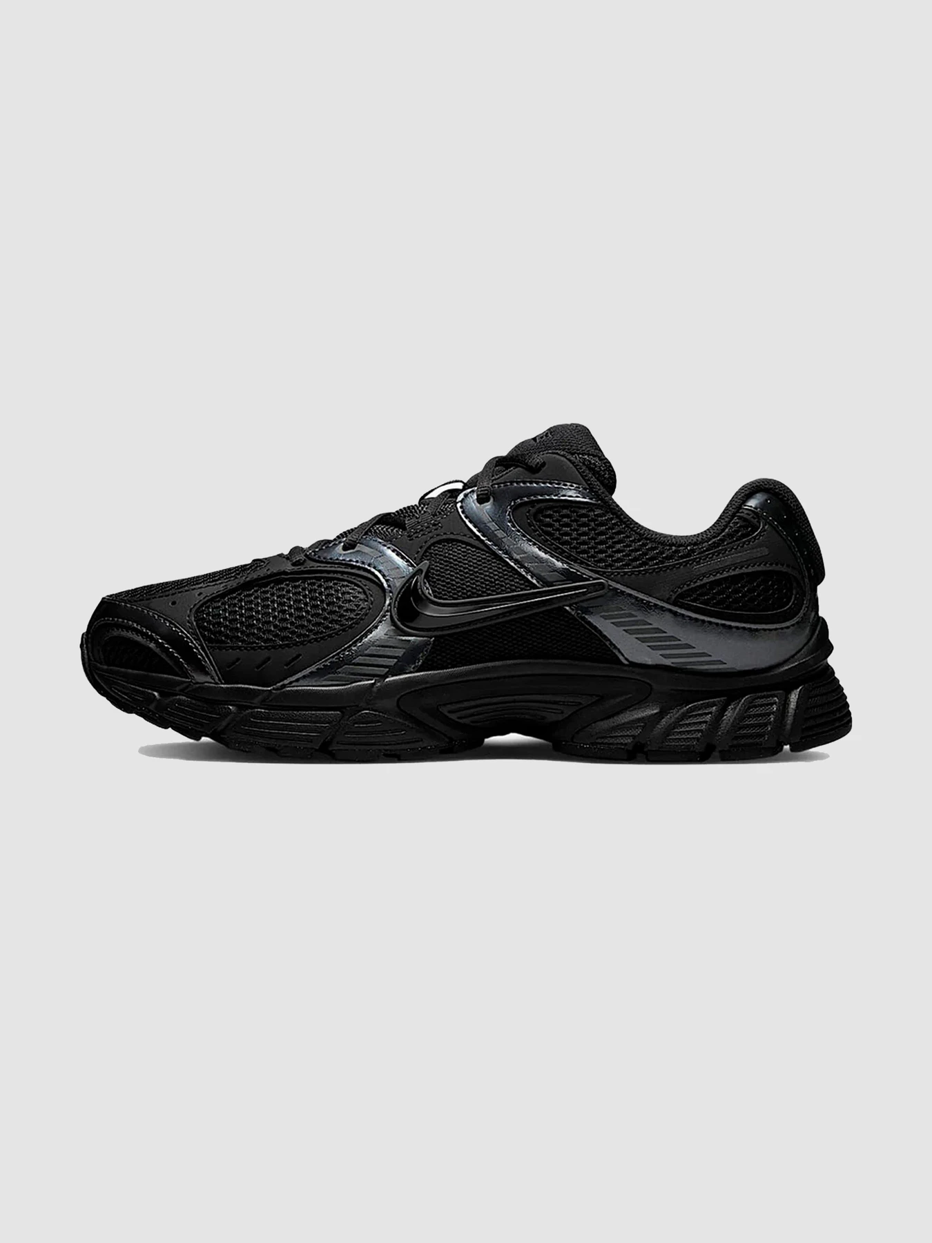 Кросівки NIKE V5 Rnr модель HJ5228-001 Фото