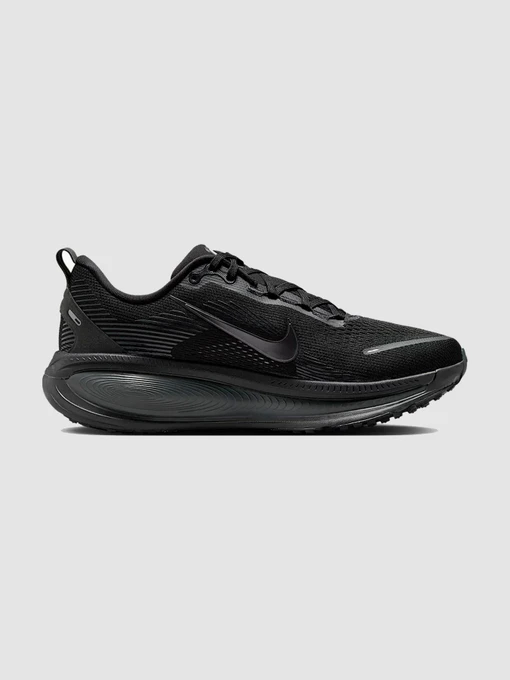 Кросівки NIKE Vomero 18 модель HM6803-005 Фото